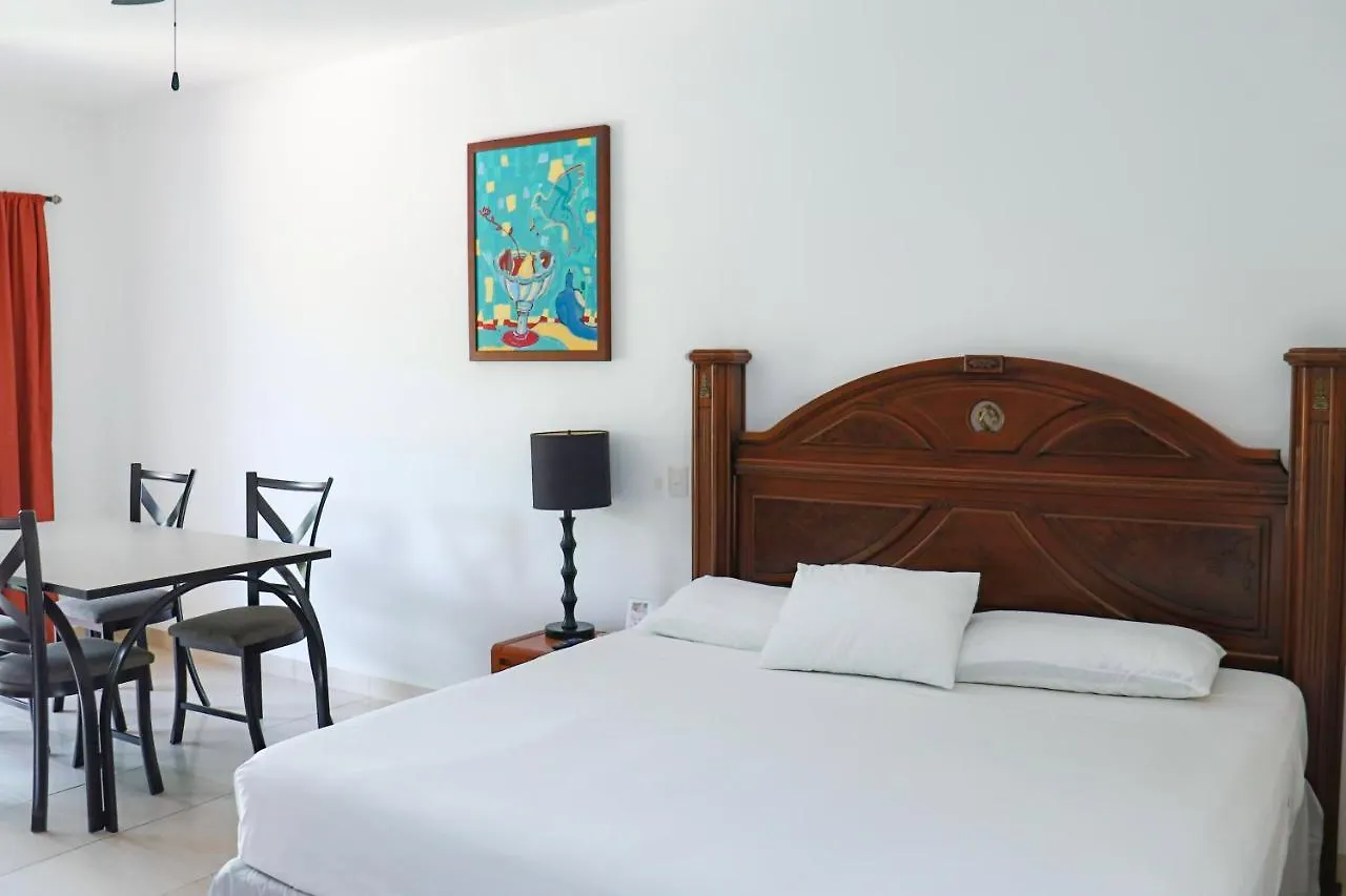 Maia Suites Cozumel Hotel